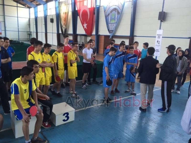 Akyazı Belediyesi Spor Şenlikleri Hız Kesmiyor