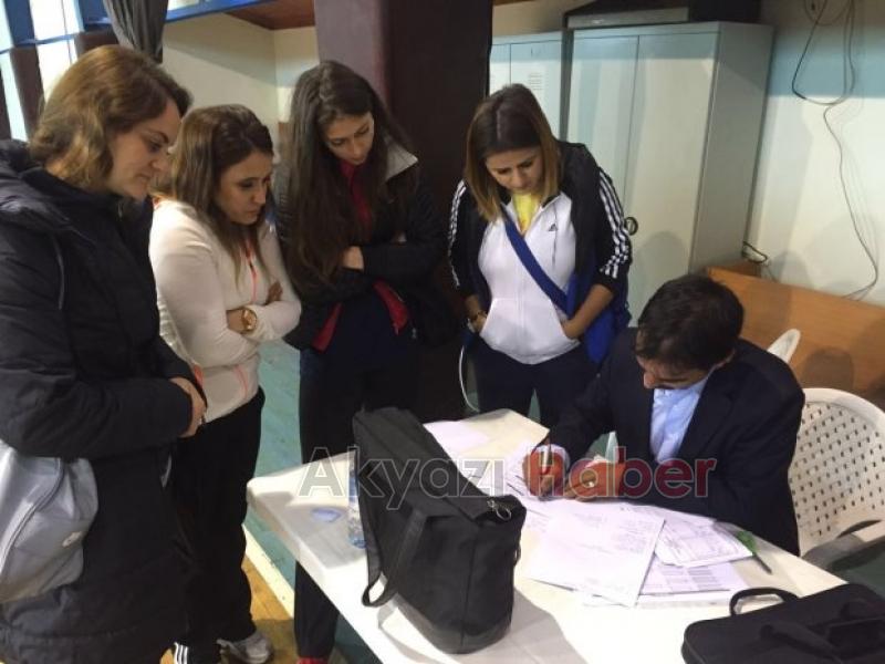 Akyazı Belediyesi Spor Şenlikleri Hız Kesmiyor