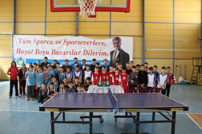 Akyazı Belediyesi Spor Şenlikleri Hız Kesmiyor