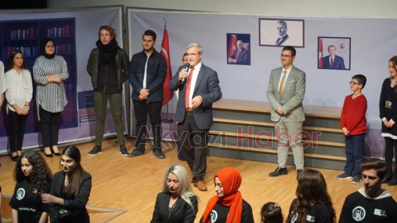 Akyazı Belediyesi Tiyatro Topluluğundan  En anlamlı gösteri