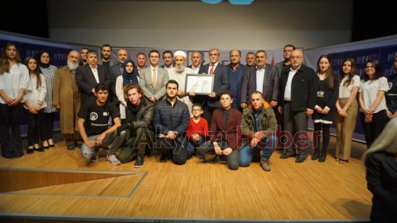 Akyazı Belediyesi Tiyatro Topluluğundan  En anlamlı gösteri