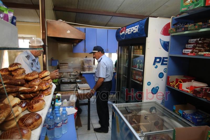 AKYAZI BELEDİYESİ ZABITA EKİPLERİ OKUL KANTİNLERİNDE SIKI DENETİME BAŞLADI