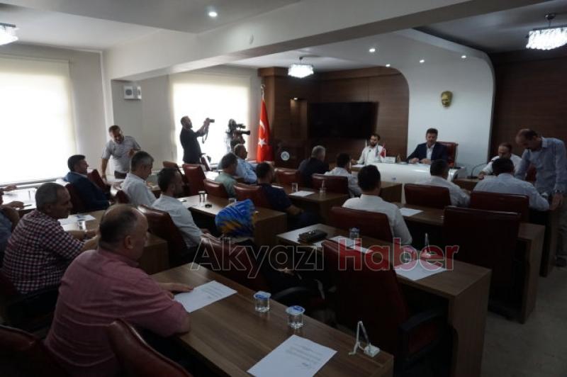 Akyazı Belediyesinde Olağanüstü Meclis toplantısı Yapıldı