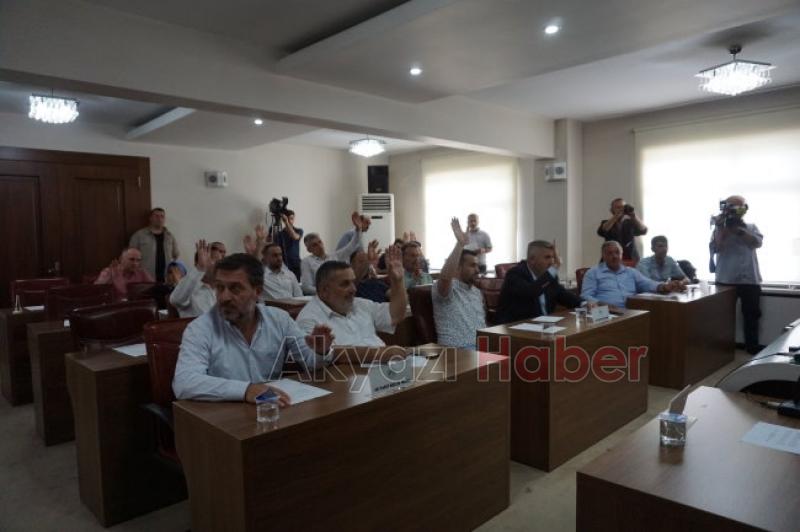 Akyazı Belediyesinde Olağanüstü Meclis toplantısı Yapıldı