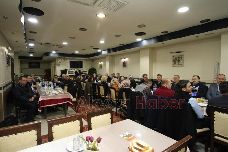 AKYAZI BELEDİYESİNDE VEDA YEMEĞİ