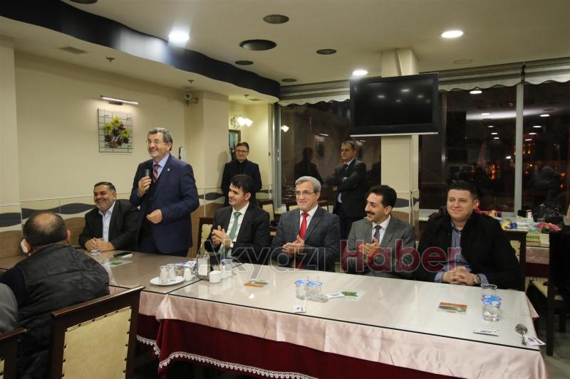 AKYAZI BELEDİYESİNDE VEDA YEMEĞİ