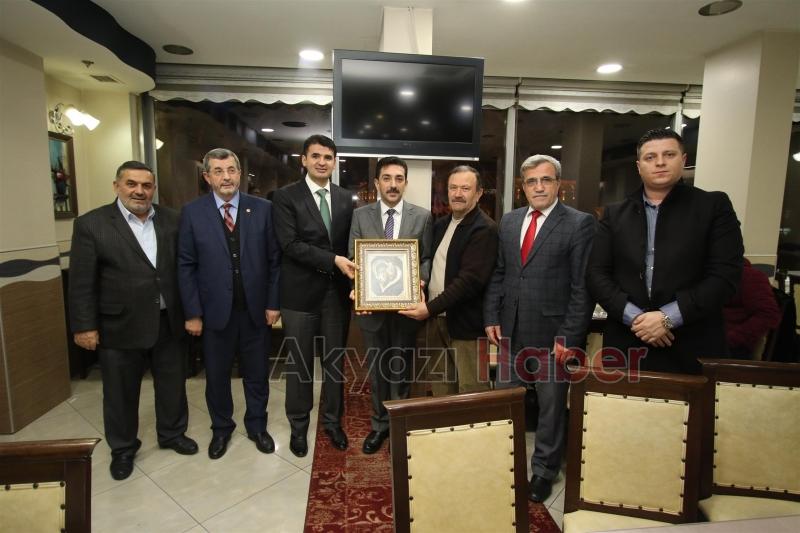 AKYAZI BELEDİYESİNDE VEDA YEMEĞİ