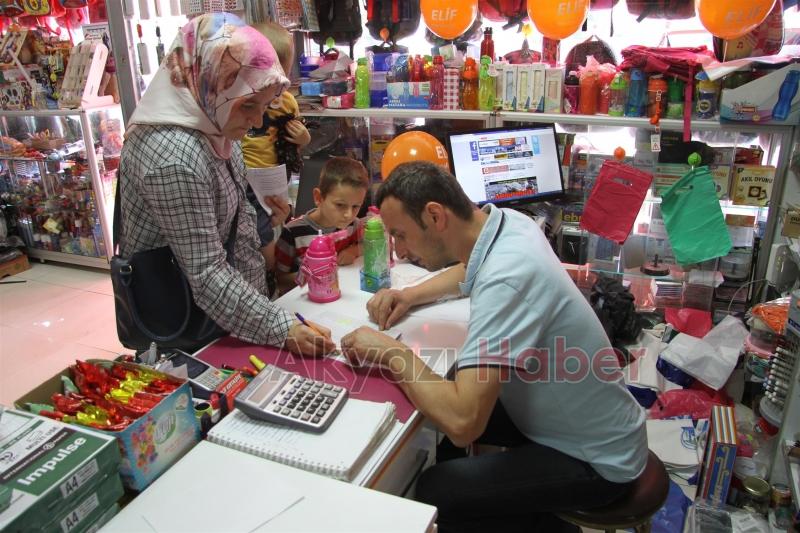 Akyazı Belediyesinden 500 Öğrenciye Kırtasiye Yardımı