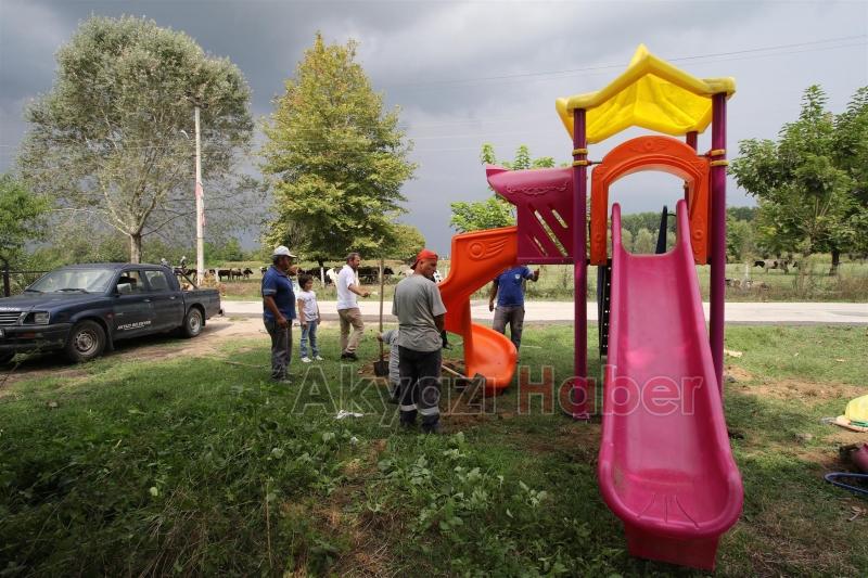 Akyazı Belediyesinden Her Mahalleye Oyun Parkı