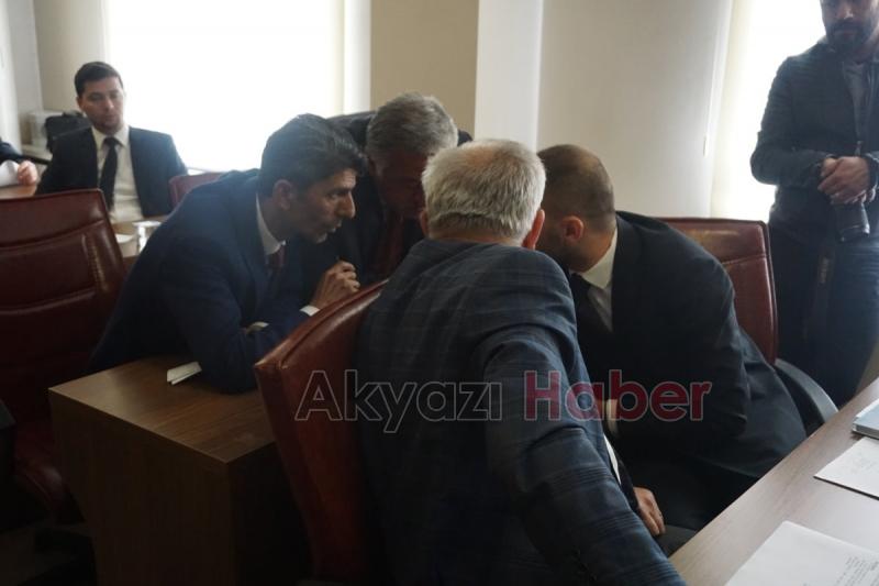 Akyazı Belediyesinin yeni Meclisi İlk toplantısını yaptı