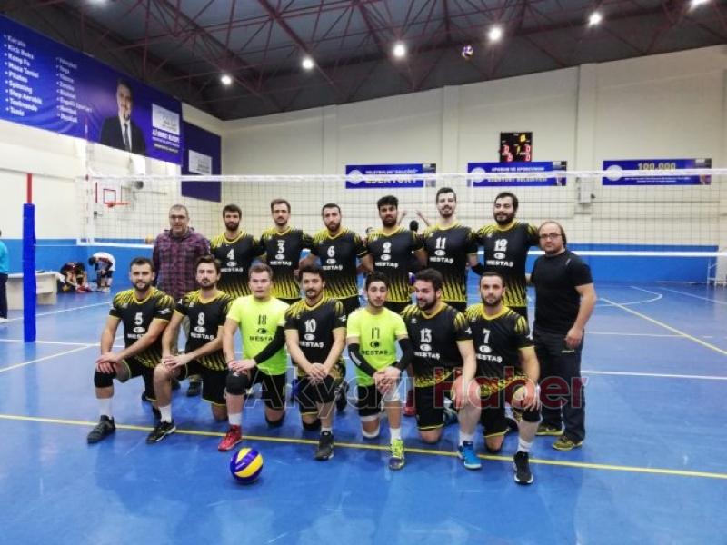 Akyazı Belediyespor Voleybol takımı  İnovia Esenyurta şans tanımadı