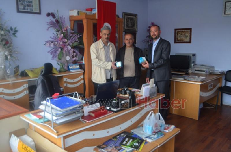 Akyazı Beşir Derneği Temsilcileri Kandil Ziyaretleri Gerçekleştirdi