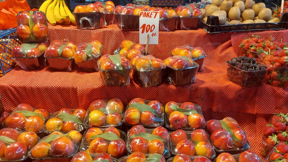 Akyazı Çarşamba Pazarı’nda bu hafta fiyatlar