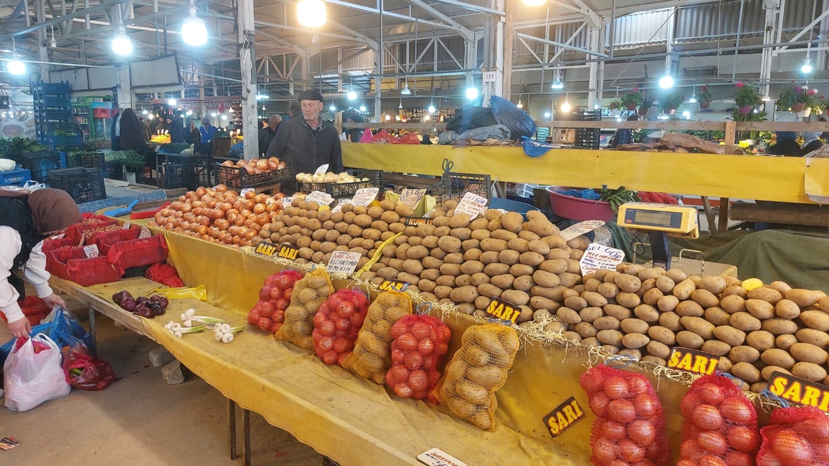 Akyazı Çarşamba Pazarı’nda bu hafta fiyatlar