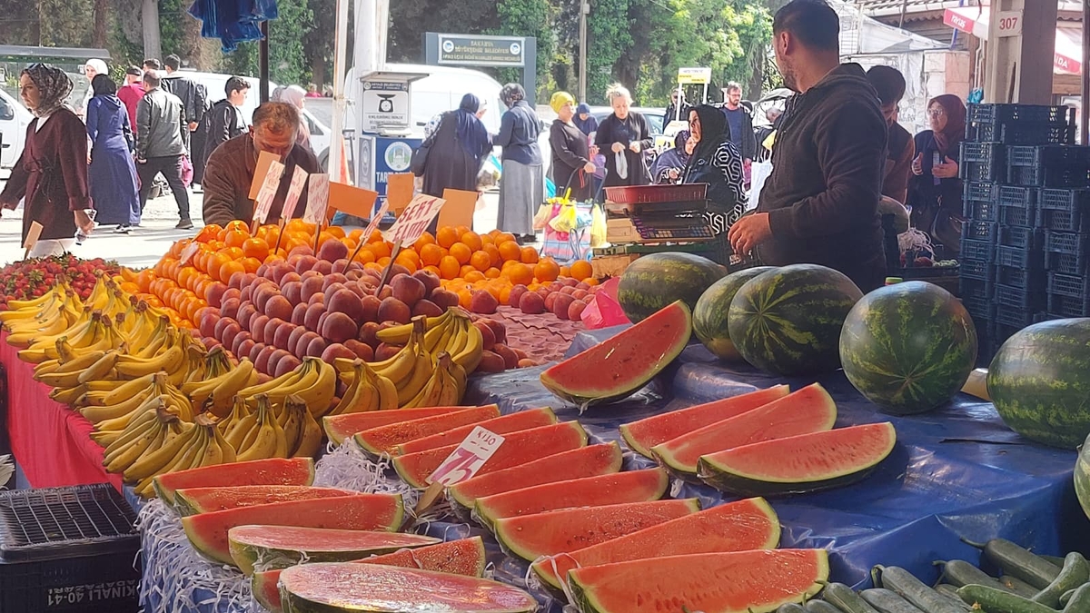 Akyazı Çarşamba Pazarı’nda bu hafta fiyatlar