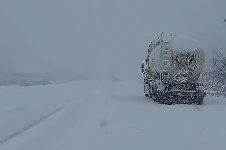 Akyazı D-140 karayolu kapanma noktasına geldi