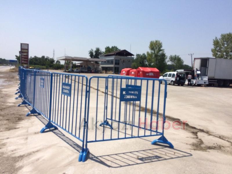 Akyazı D100 Karayolu Kenarında Kılıçdaroğlu İçin Hummalı Çalışma