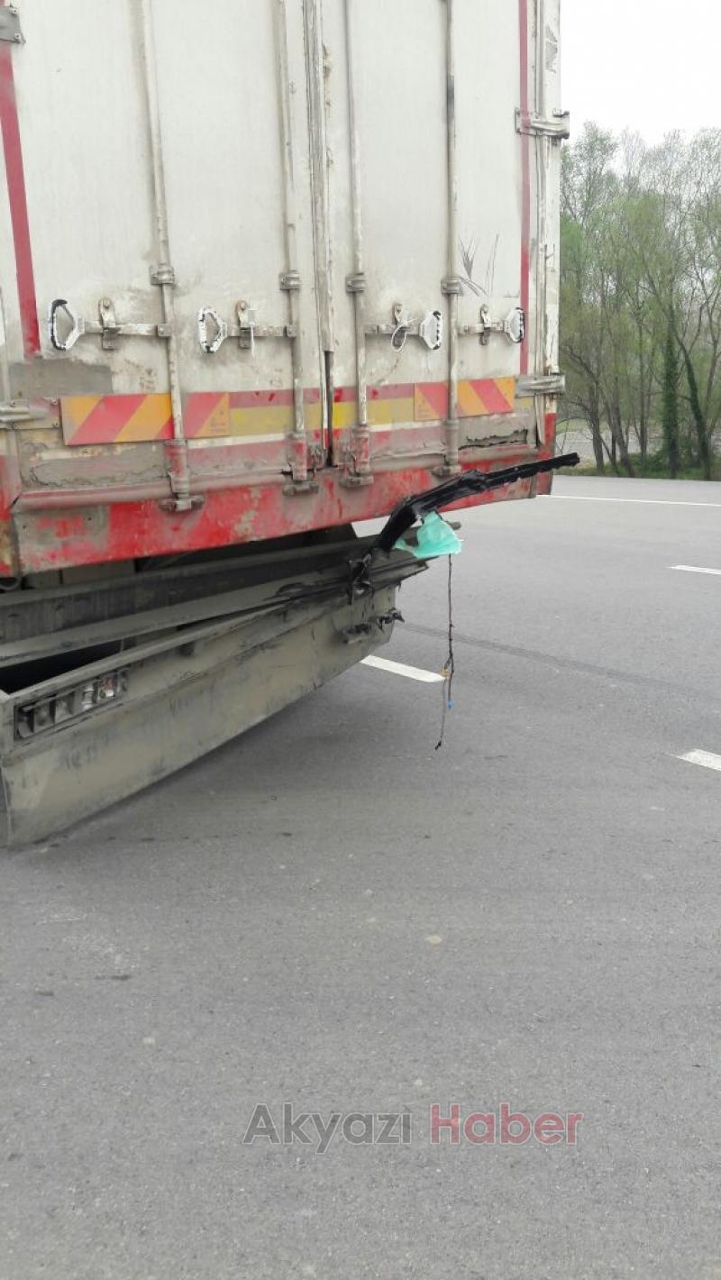 Akyazı D140 Karayolunda Kaza