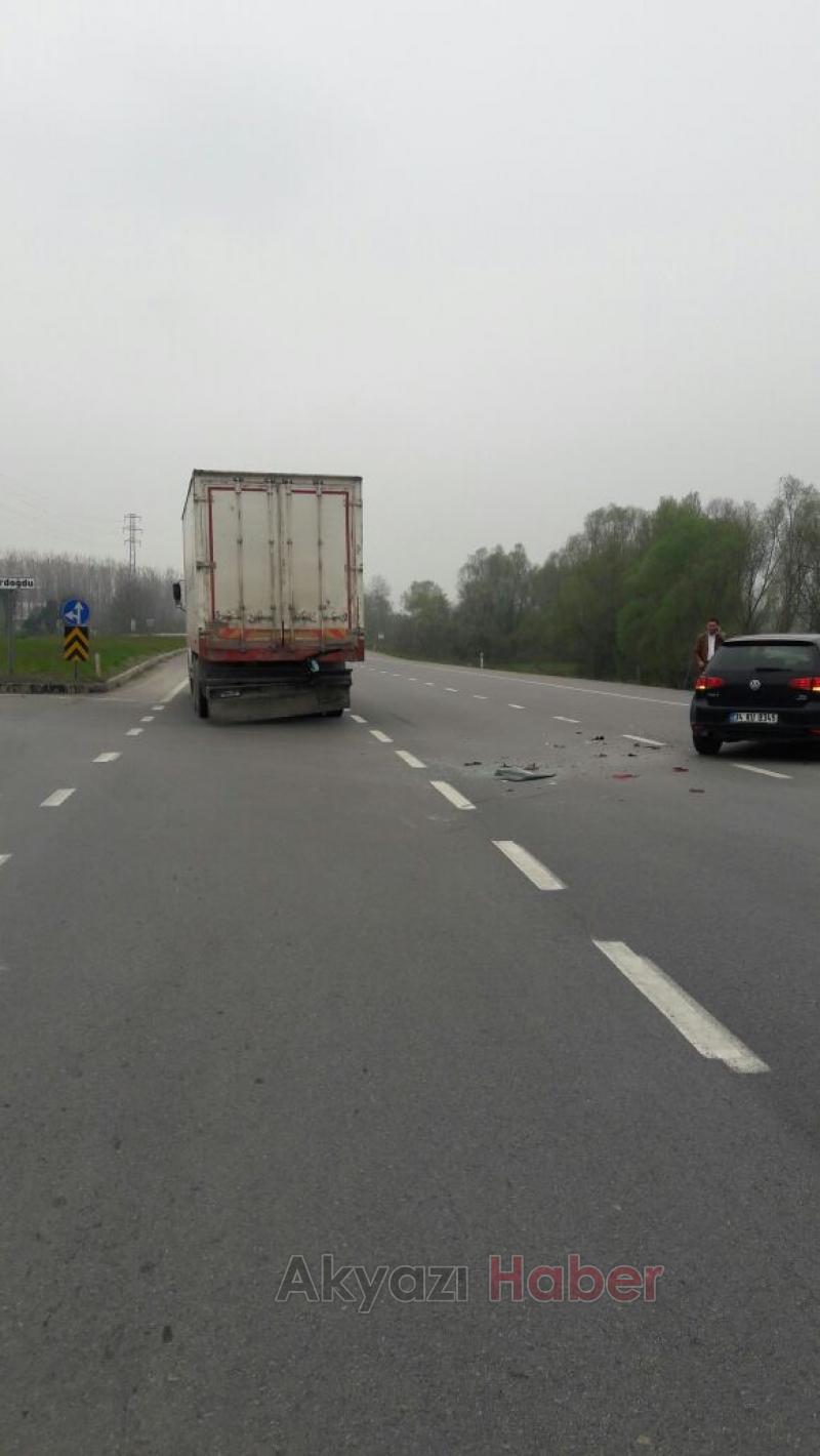 Akyazı D140 Karayolunda Kaza