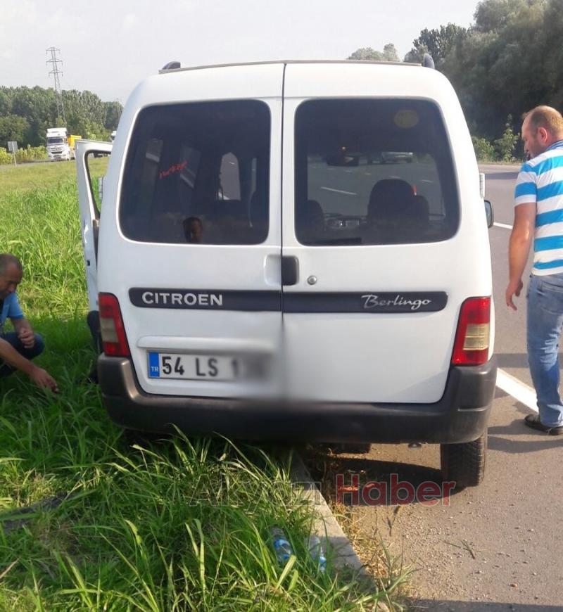 Akyazı D140 Kazancı Kavşağında Kaza