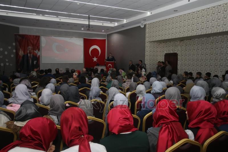 AKYAZI DA 18 MART ÇANAKKALE ZAFER KUTLAMALARI YAPILDI