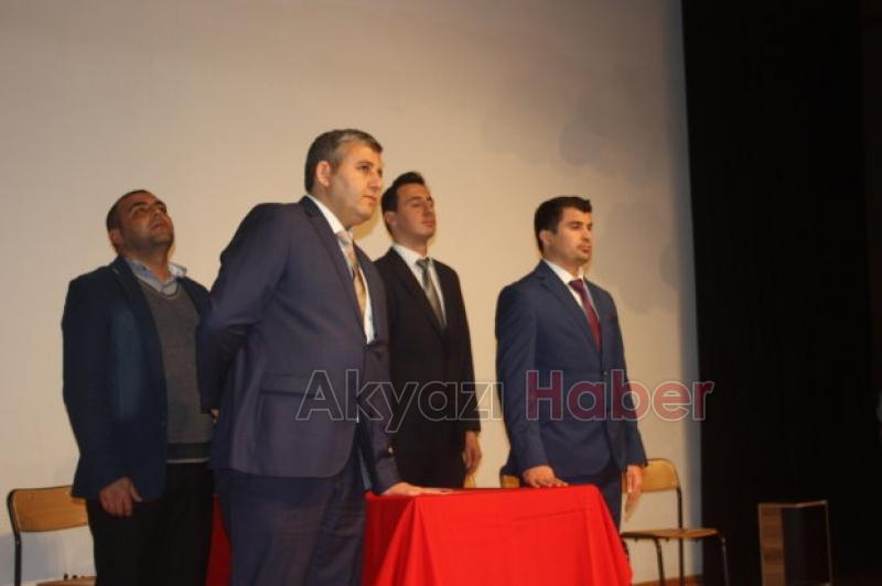 Akyazı'da 24 Kasım Öğretmenler Günü kutlama programı  SGMde yapıldı