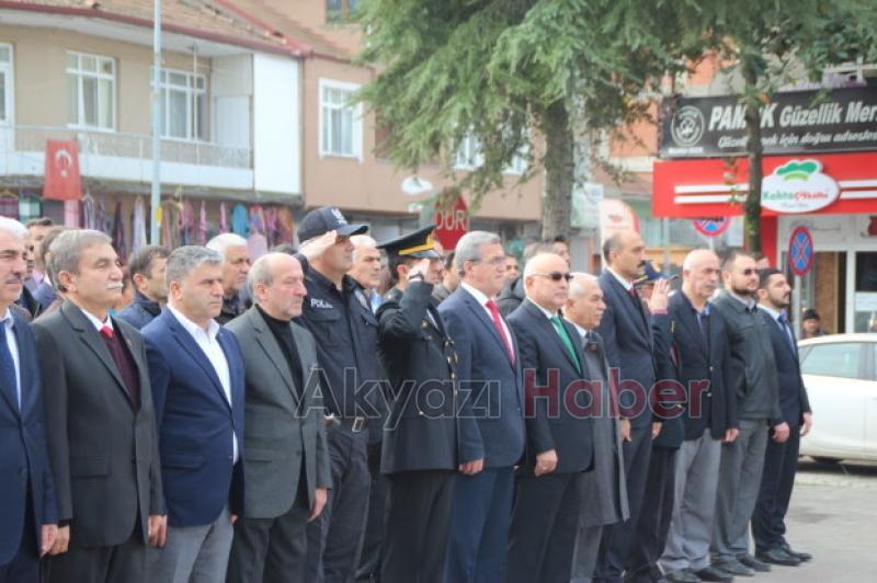 Akyazı da 24 Kasım Öğretmenler Günü Törenle Kutlandı