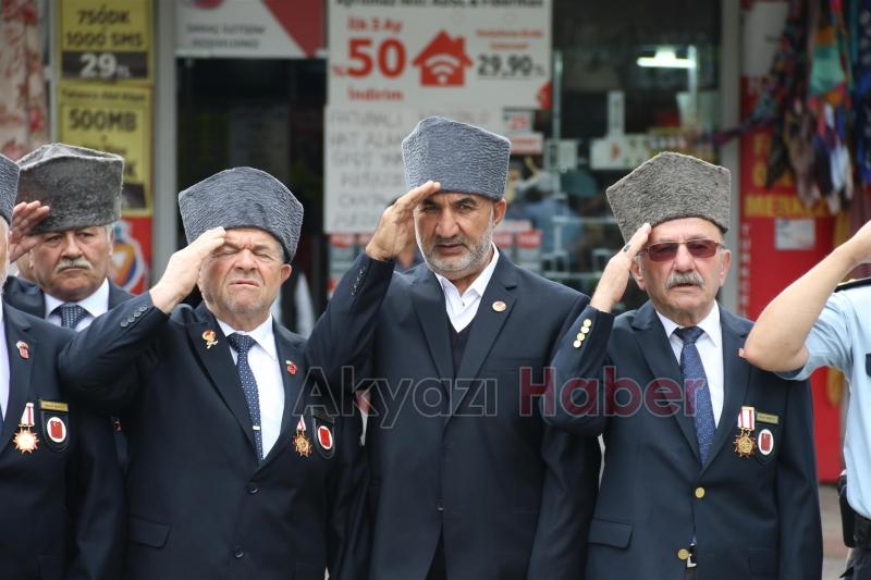 Akyazı'da 30 Ağustos Zafer Bayramı Törenle Kutlandı