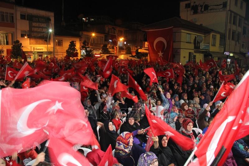 Akyazı'da 9. Gece Recep Yıldırım Akyazılılara Konuştu