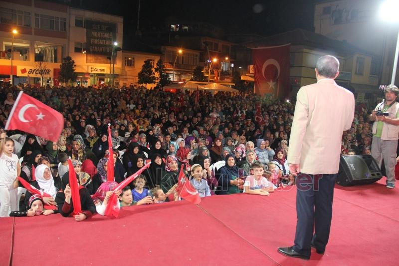 Akyazı'da 9. Gece Recep Yıldırım Akyazılılara Konuştu