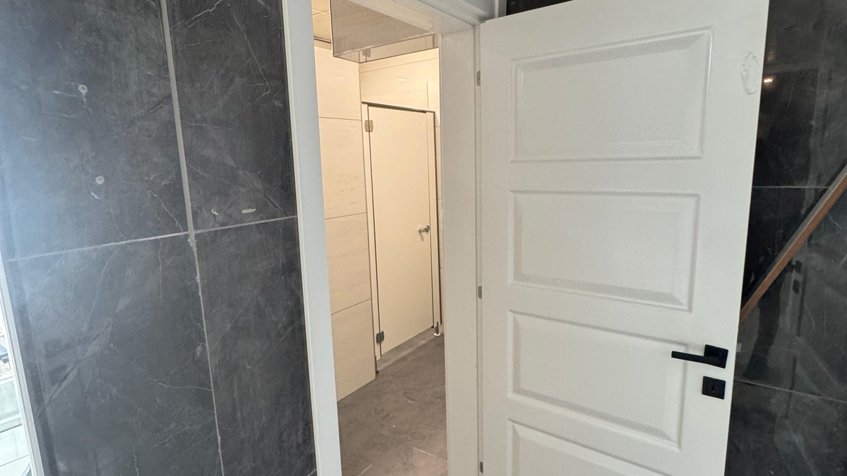 Akyazı'da acil servis lavaboları yenilendi