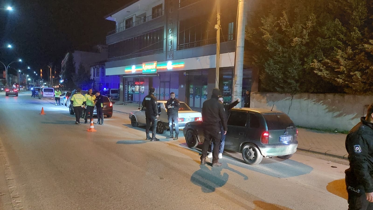 Akyazı'da asayiş ve trafik uygulaması