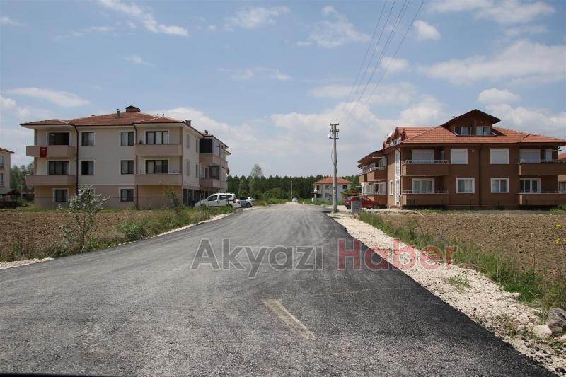 Akyazı da Asfalt Çalışmaları Tüm Hızıyla Sürüyor