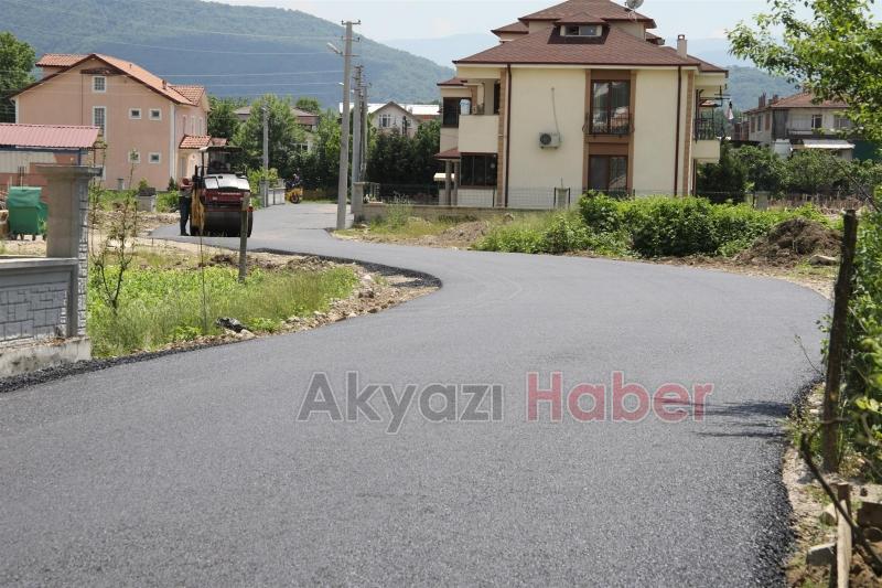 Akyazı da Asfalt Çalışmaları Tüm Hızıyla Sürüyor