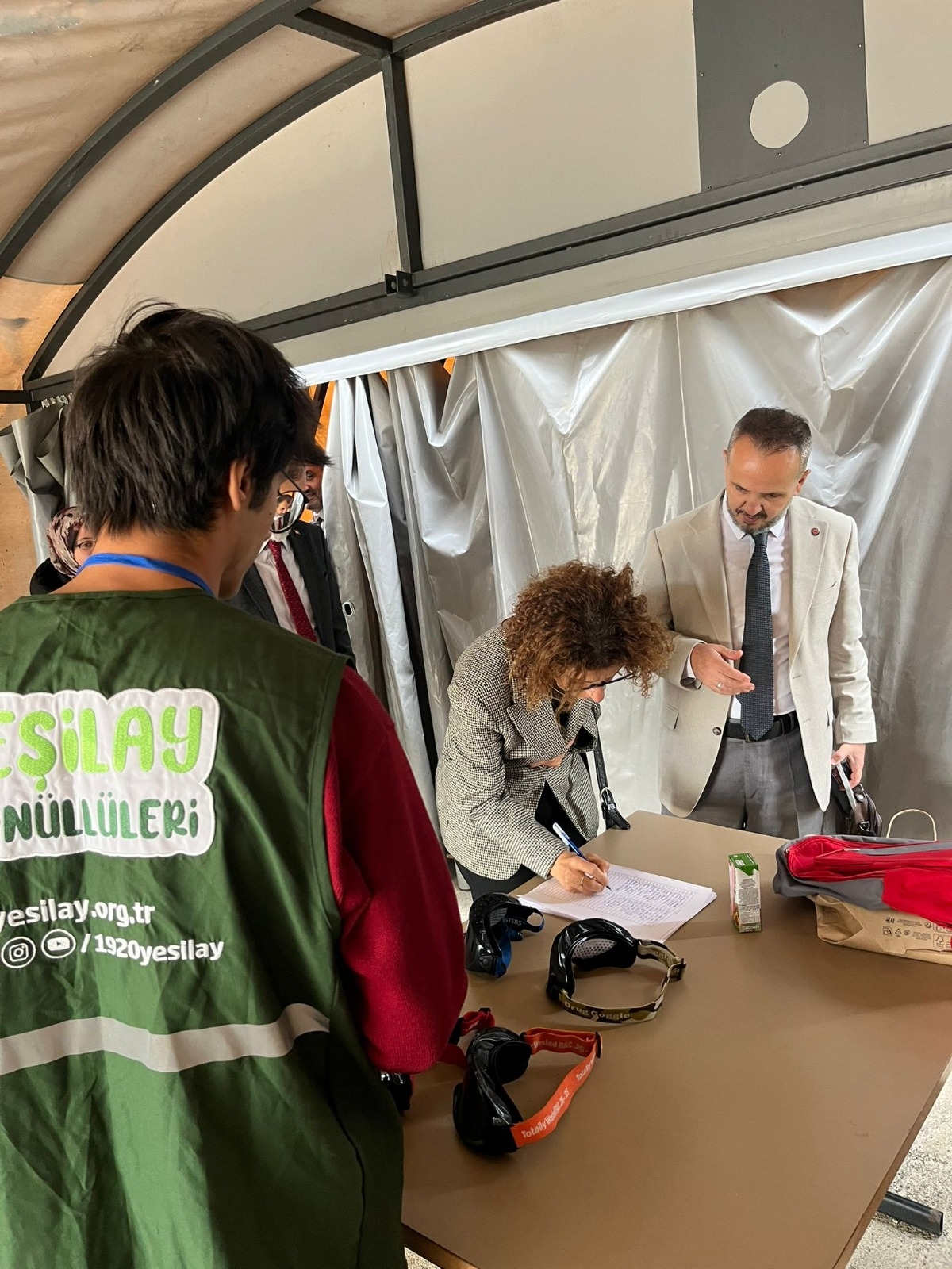 Akyazı'da bağımlılığa karşı Çıkmaz Sokak Farkındalık Çadırı programı