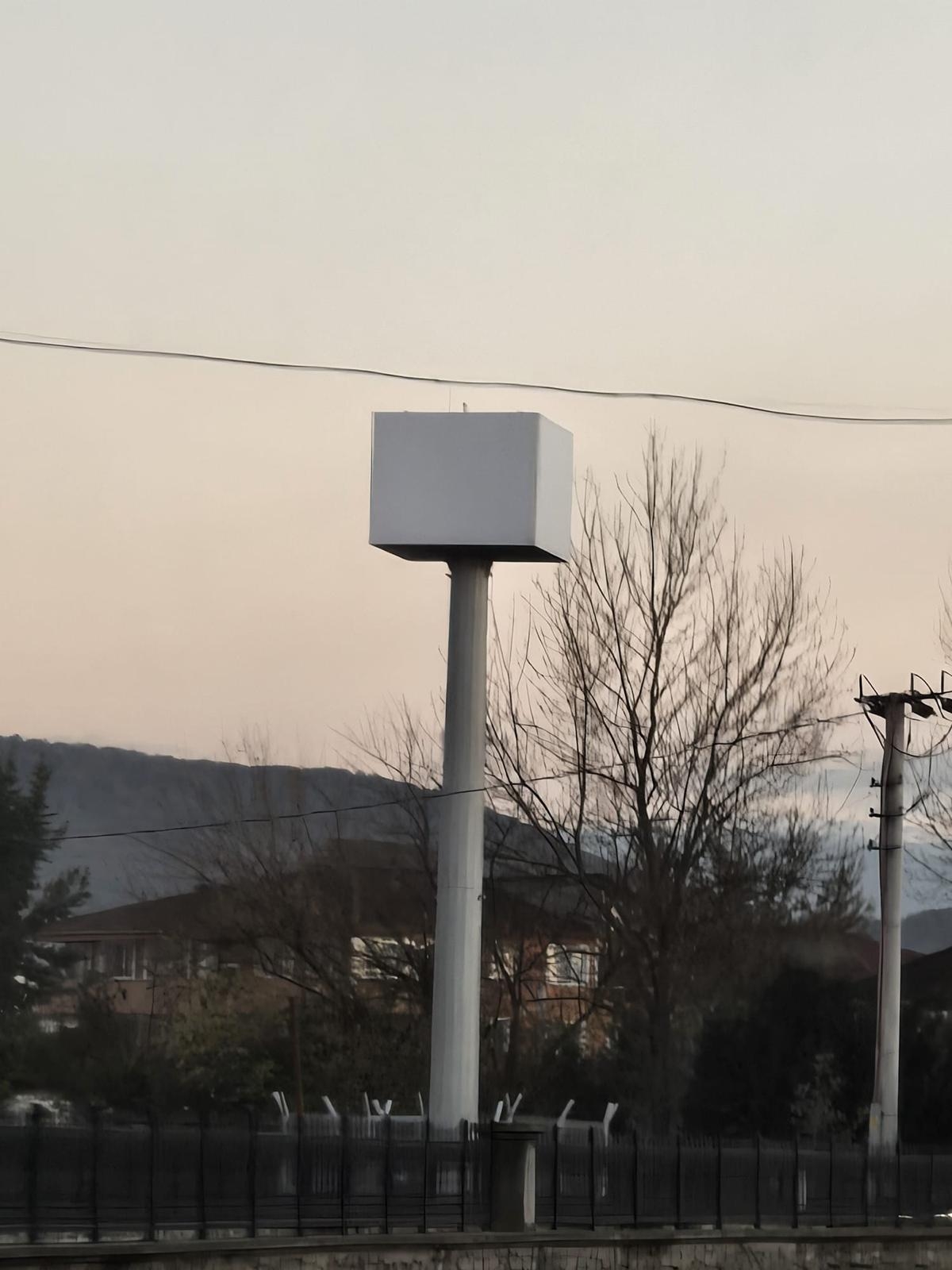 Akyazı'da baz istasyonu tepkisi