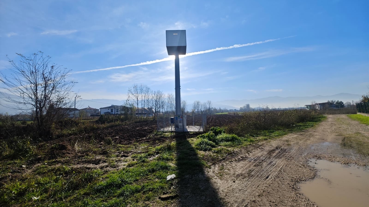 Akyazı'da baz istasyonu tepkisi