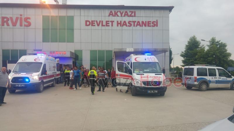 Akyazı'da Bıçaklı Kavga
