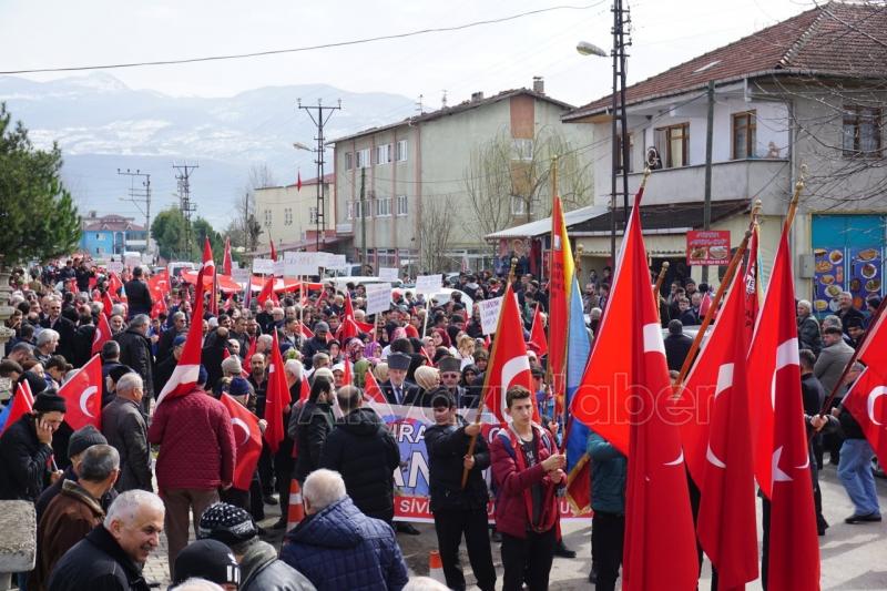 Akyazı'da Binler Mehmetçik İçin Yürüdü