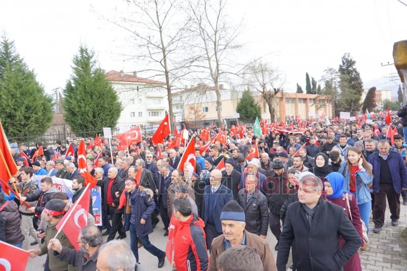 Akyazı'da Binler Mehmetçik İçin Yürüdü