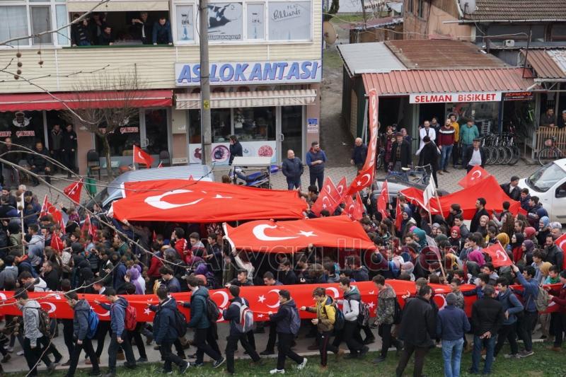 Akyazı'da Binler Mehmetçik İçin Yürüdü