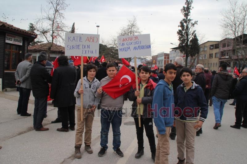 Akyazı'da Binler Mehmetçik İçin Yürüdü