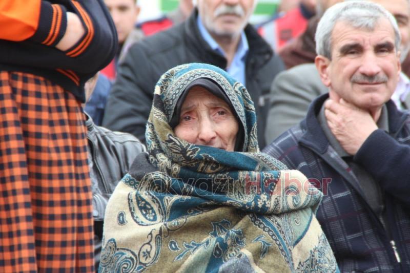 Akyazı'da Binler Mehmetçik İçin Yürüdü