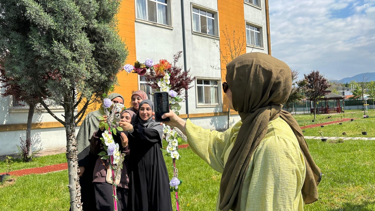Akyazı'da çöpünü getir, hediyeni götür etkinliği