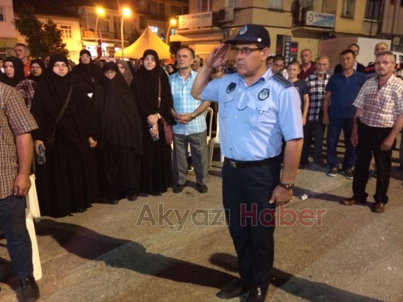 Akyazı da Demokrasi Nöbeti Başladı