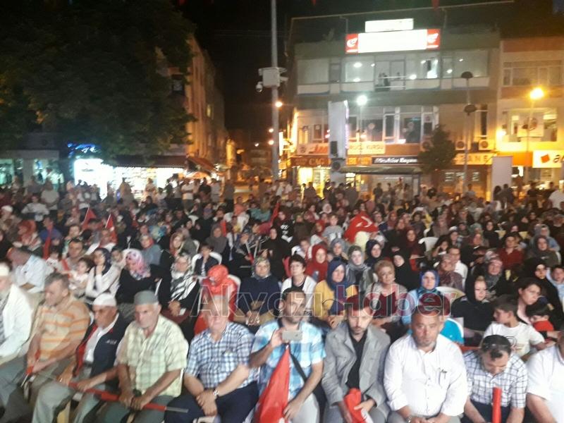 Akyazı da Demokrasi Nöbeti Başladı