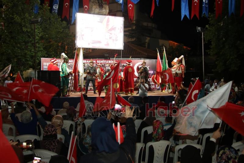 Akyazı da Demokrasi Nöbeti Başladı