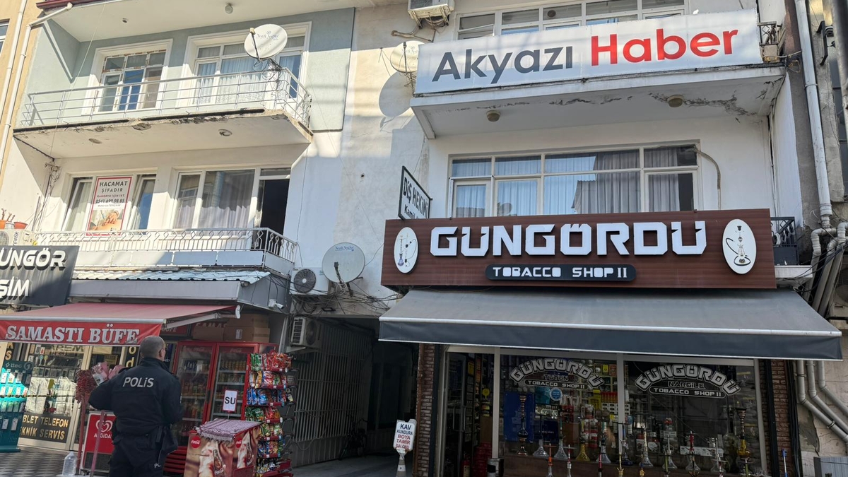 Akyazı'da duvarlarından sesler gelen bina boşaltıldı