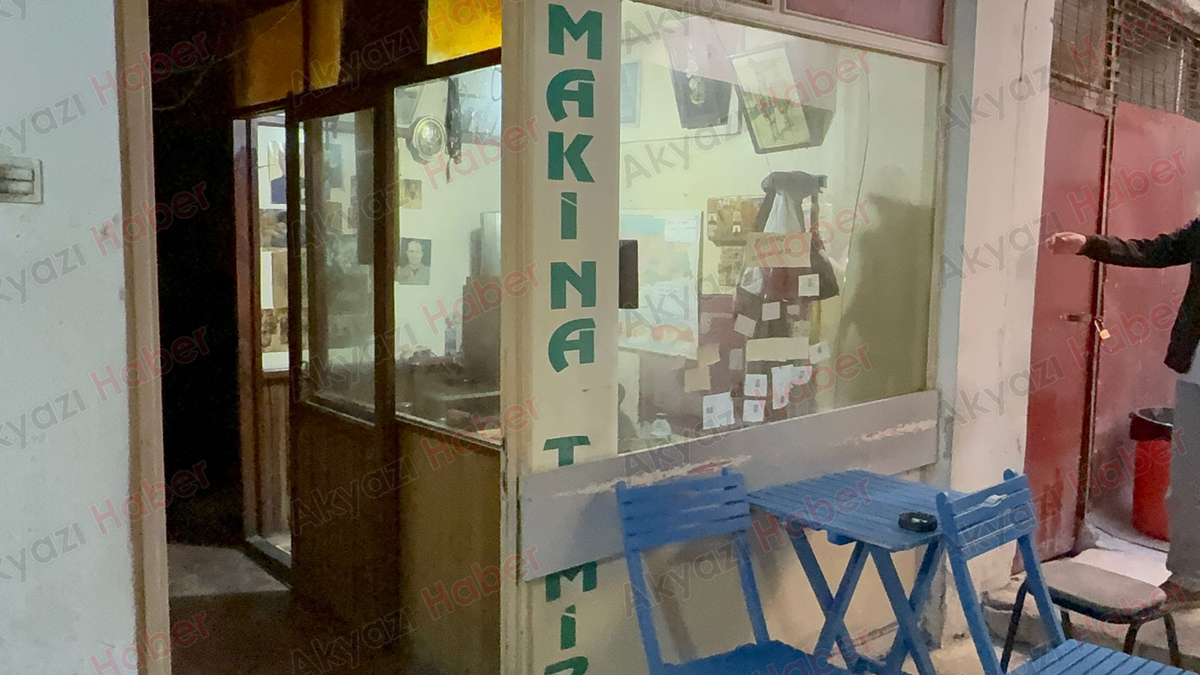 Akyazı'da duvarlarından sesler gelen bina boşaltıldı