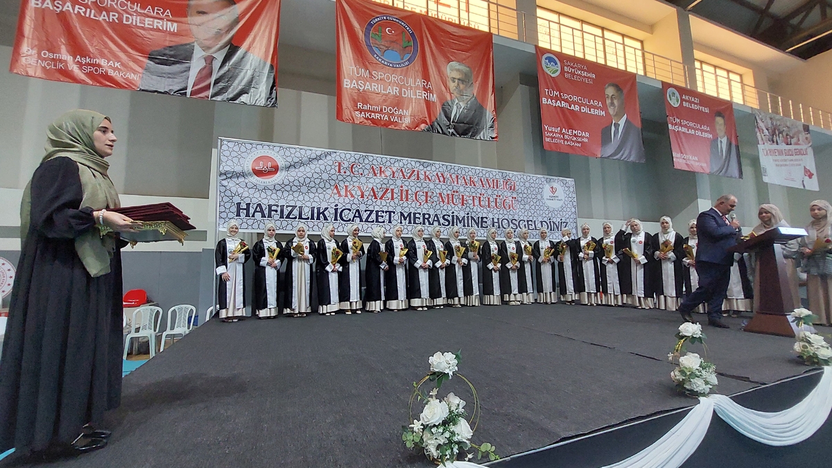 Akyazı'da hafızlık icazet merasimi